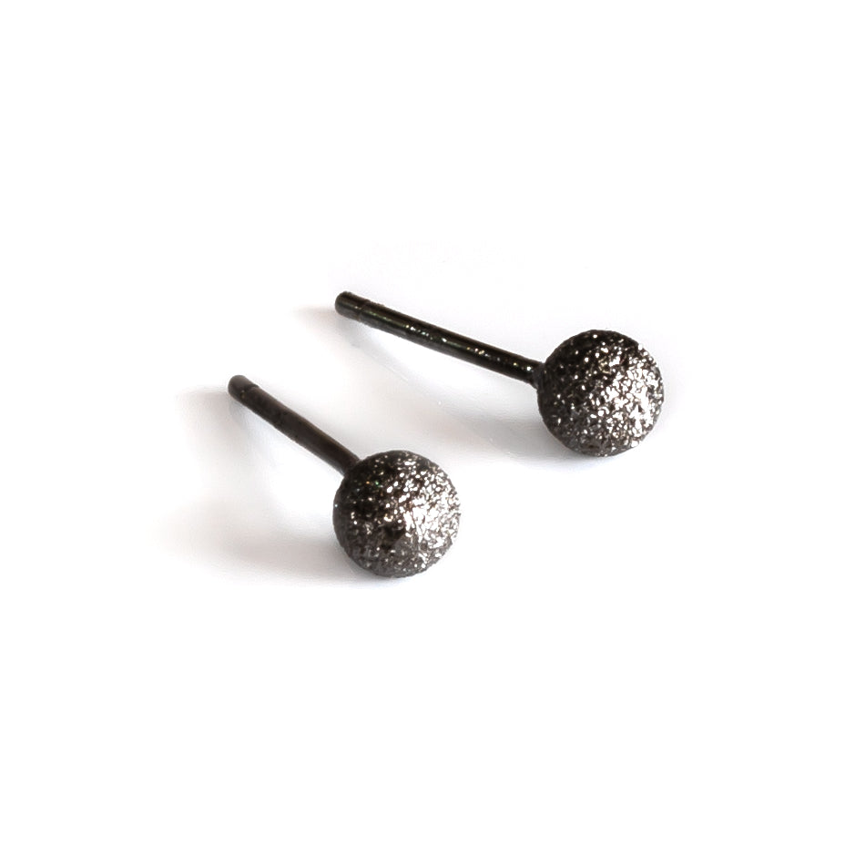 Boucles d'oreilles myamoon modèle Sugarball noir, vue produit