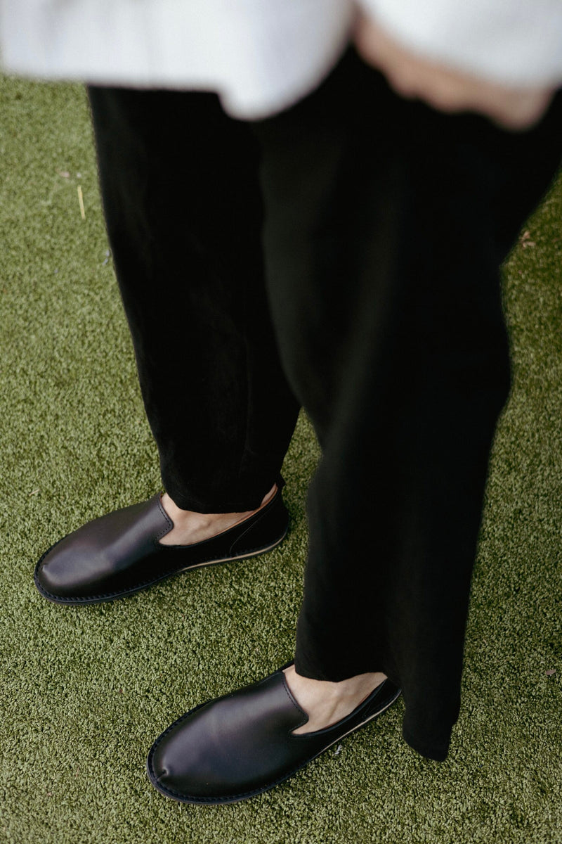 Chaussures TOKU London en cuir noir classique, vue produit
