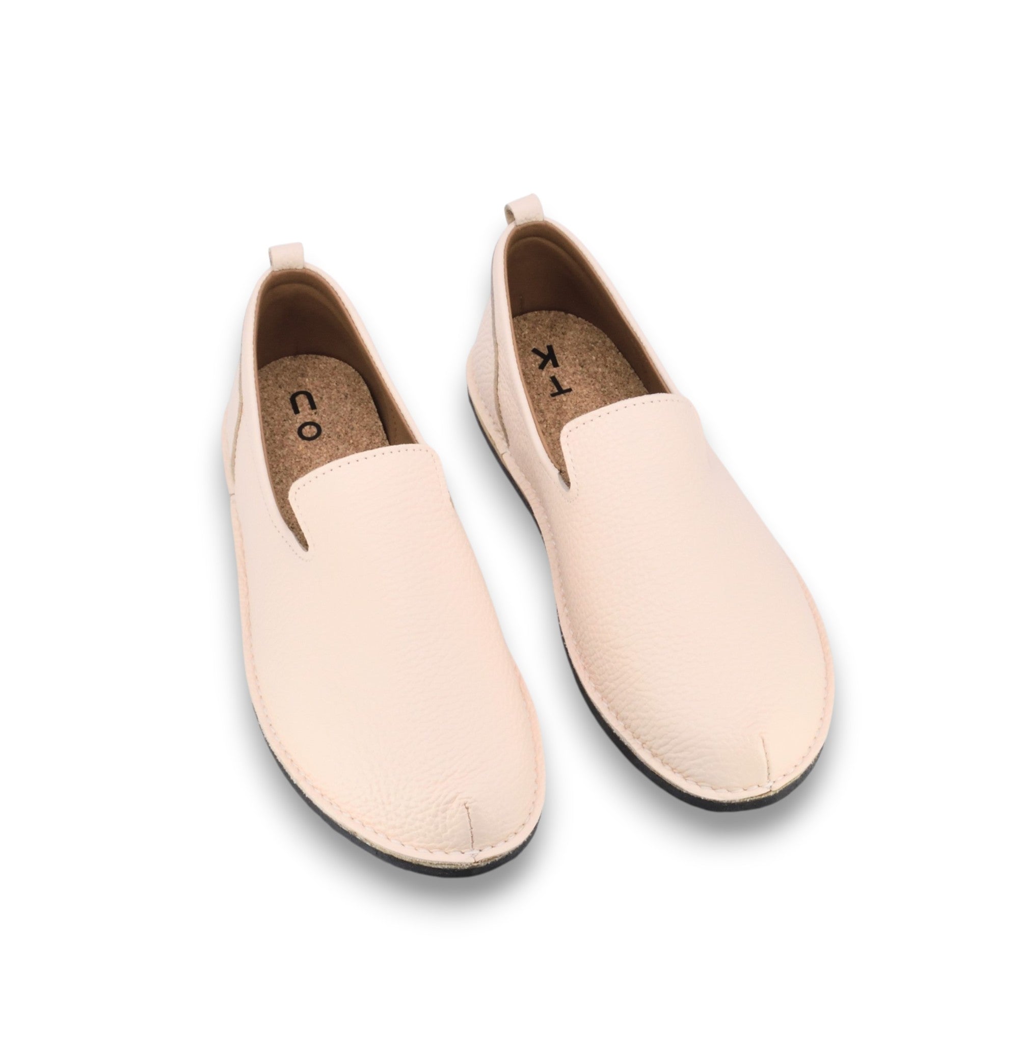 Chaussures TOKU London en cuir nude classique, vue produit