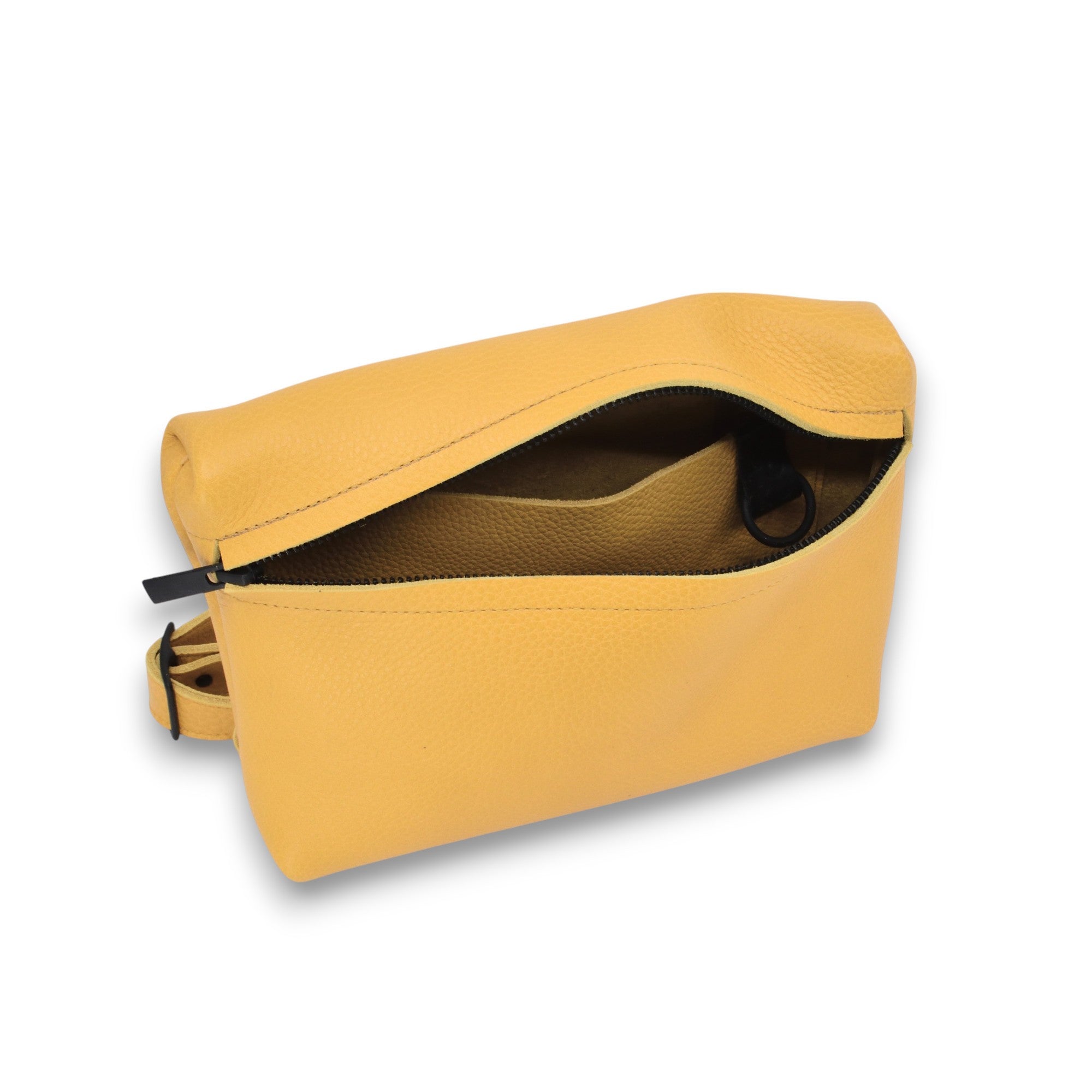 Sac TOKU Lisbon en cuir jaune, vue éditoriale