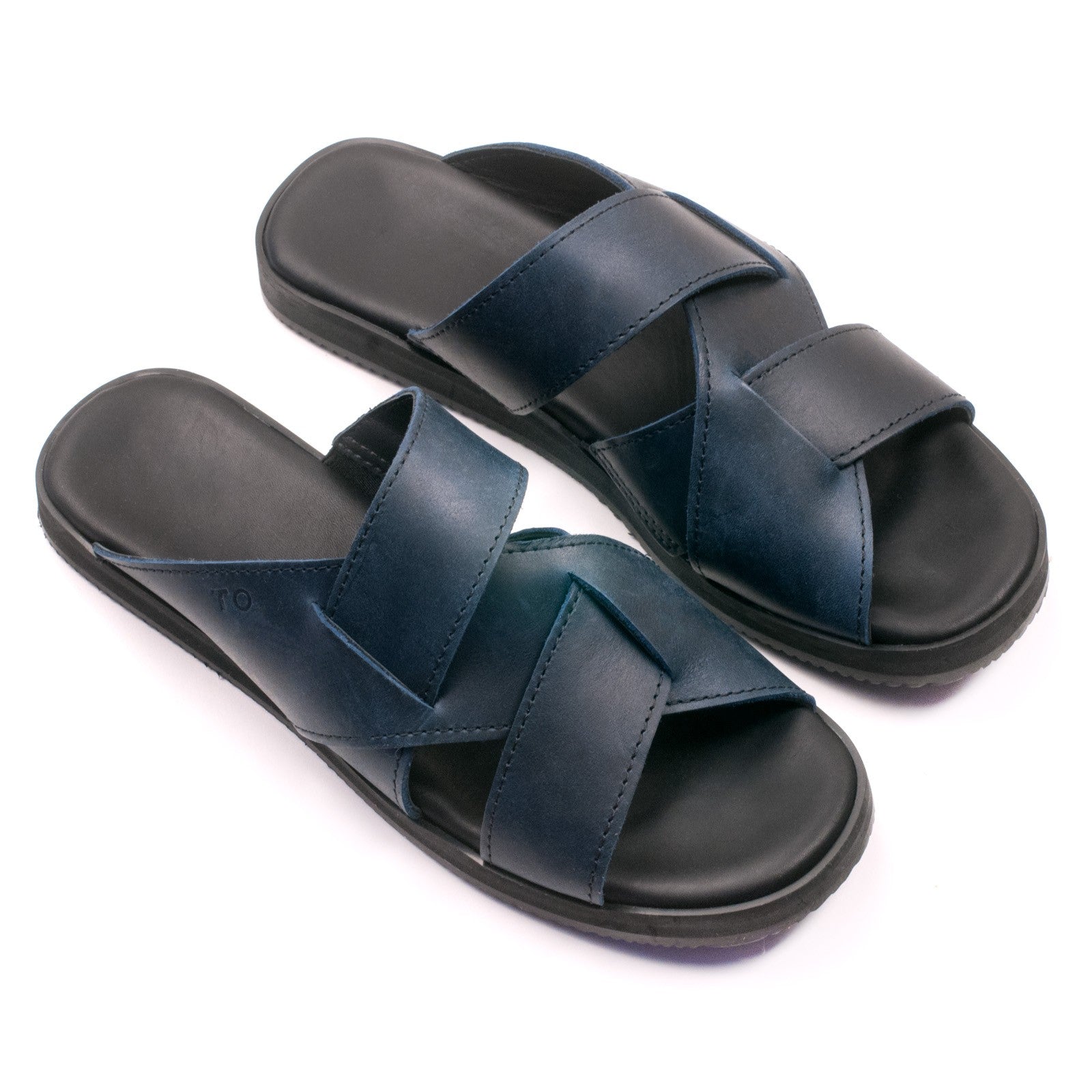 Sandales TOKU Helsinki femme en cuir bleu marine, vue produit