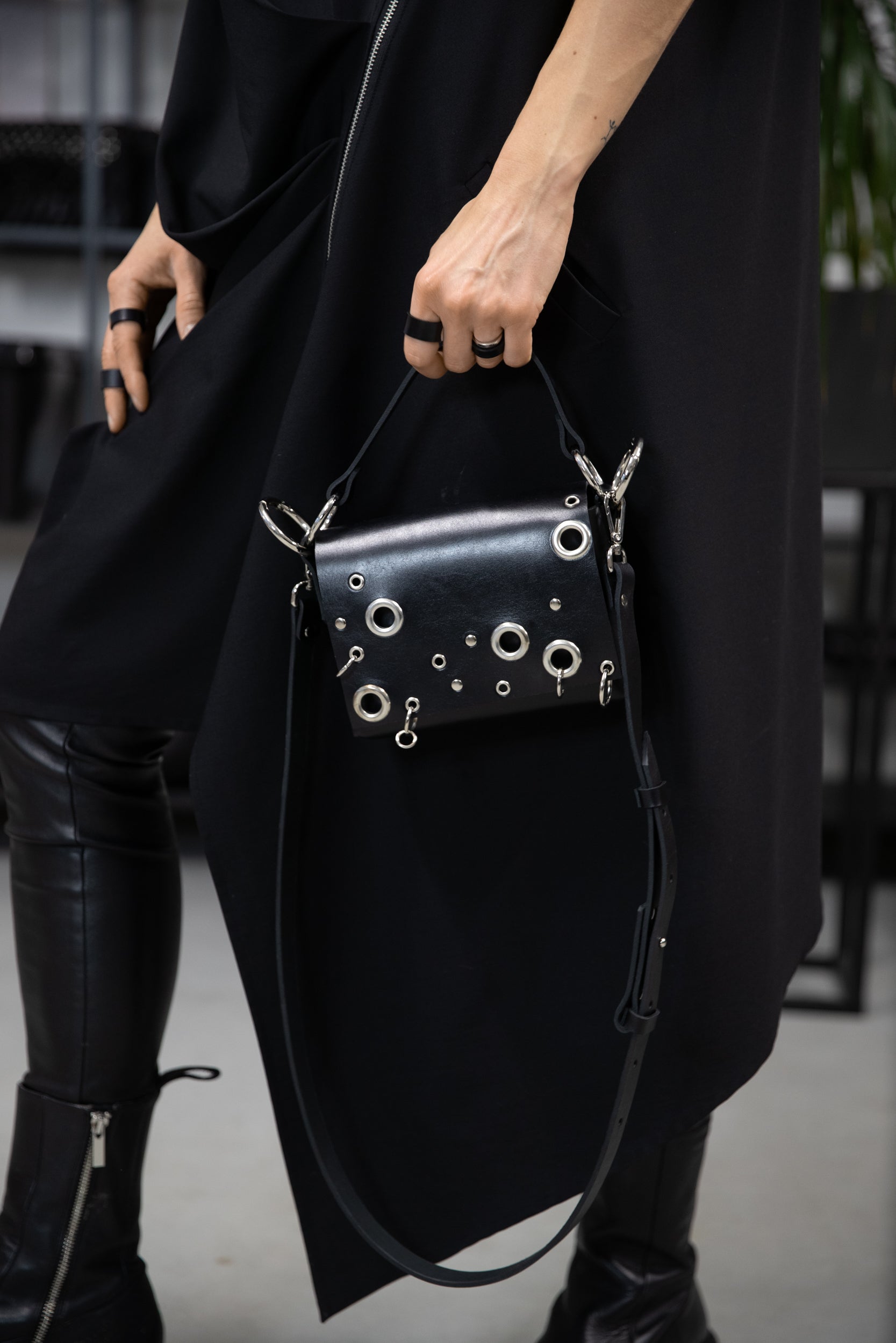 Sac à main PYKOK Mia en cuir, vue verticale