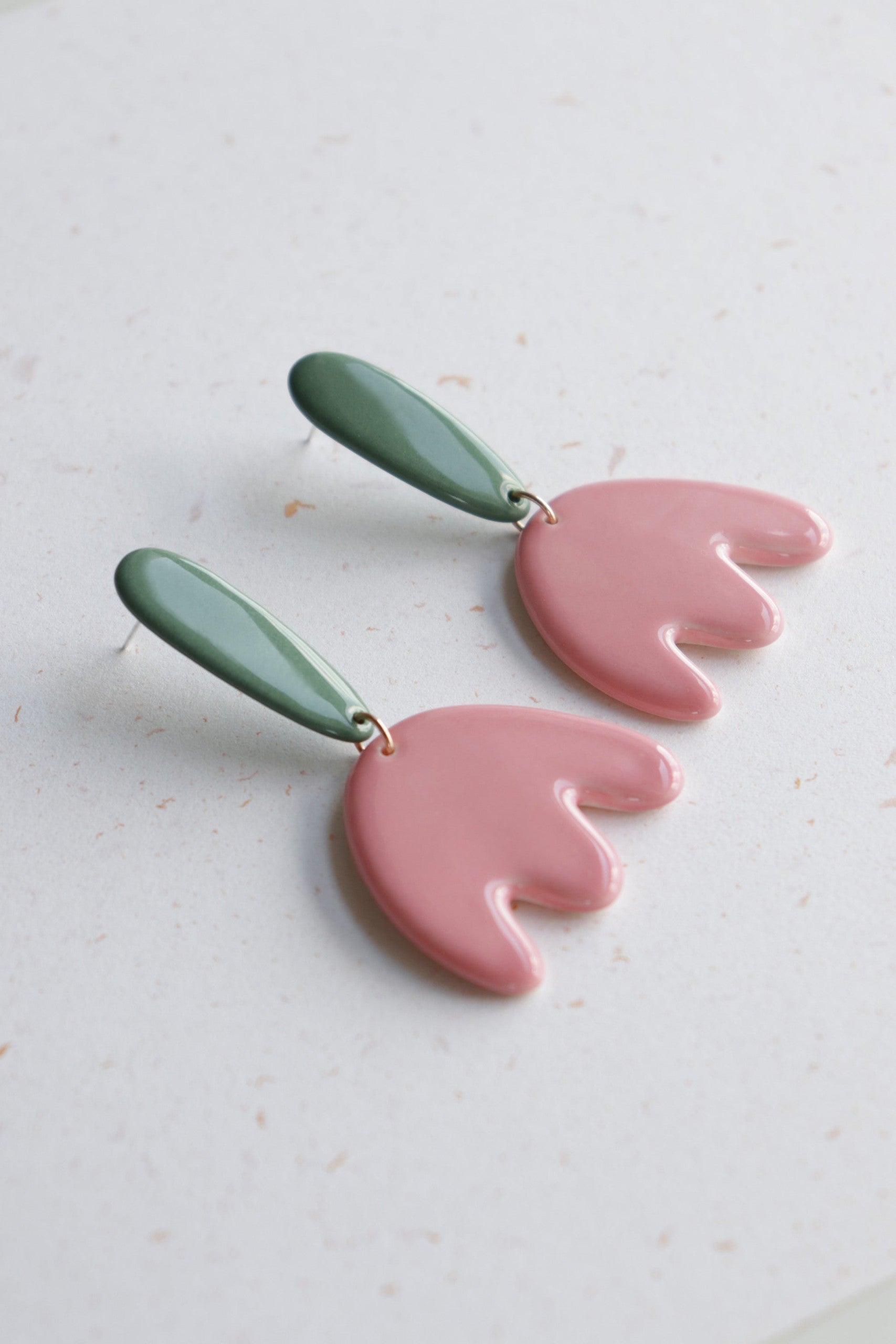 Boucles d'oreilles en porcelaine modèle Tulip, vue détaillée