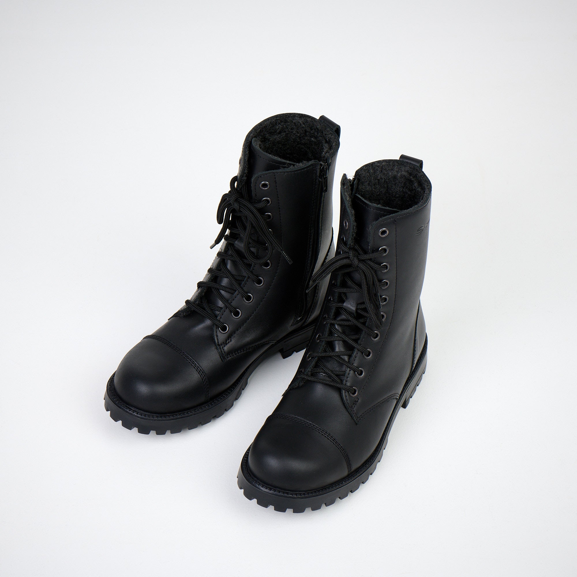 Bottines OmaKing 511 Winter Zipper 2.0 en cuir noir, vue alternative avec chaussettes