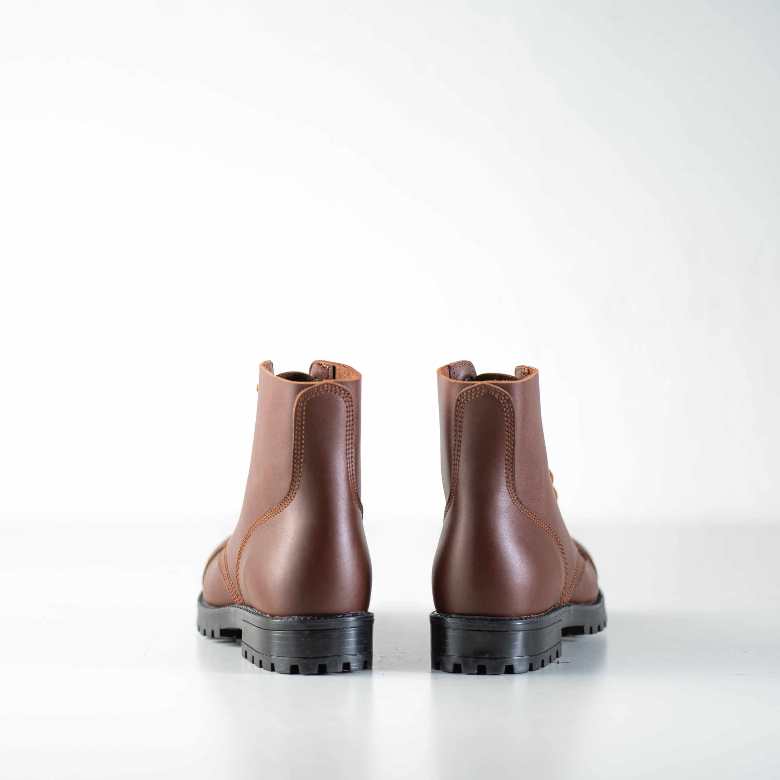 Bottines aviateur en cuir marron OmaKing, vue trois quarts