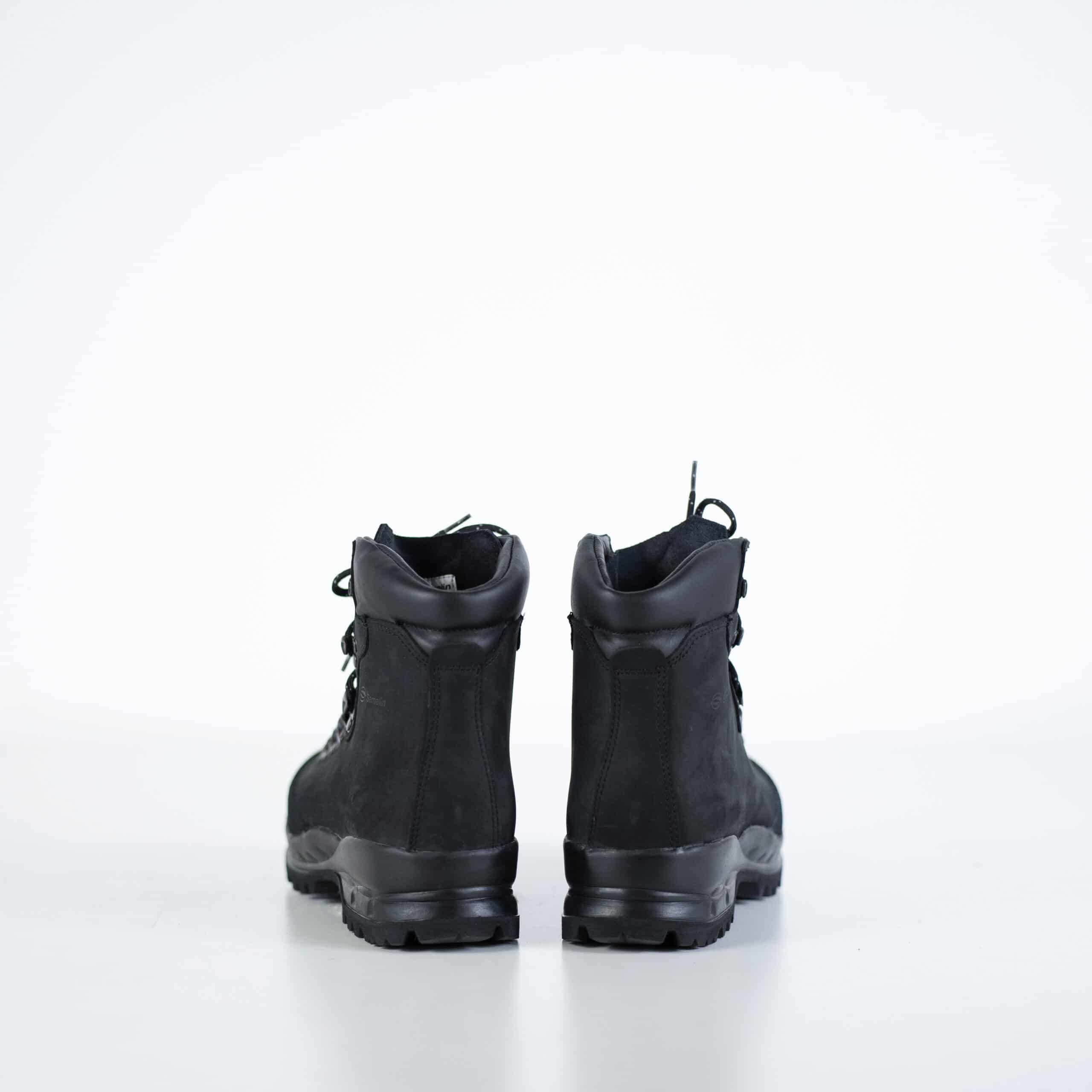 Bottes de randonnée 553P noires OmaKing, vue trois quarts arrière en cuir noir brillant