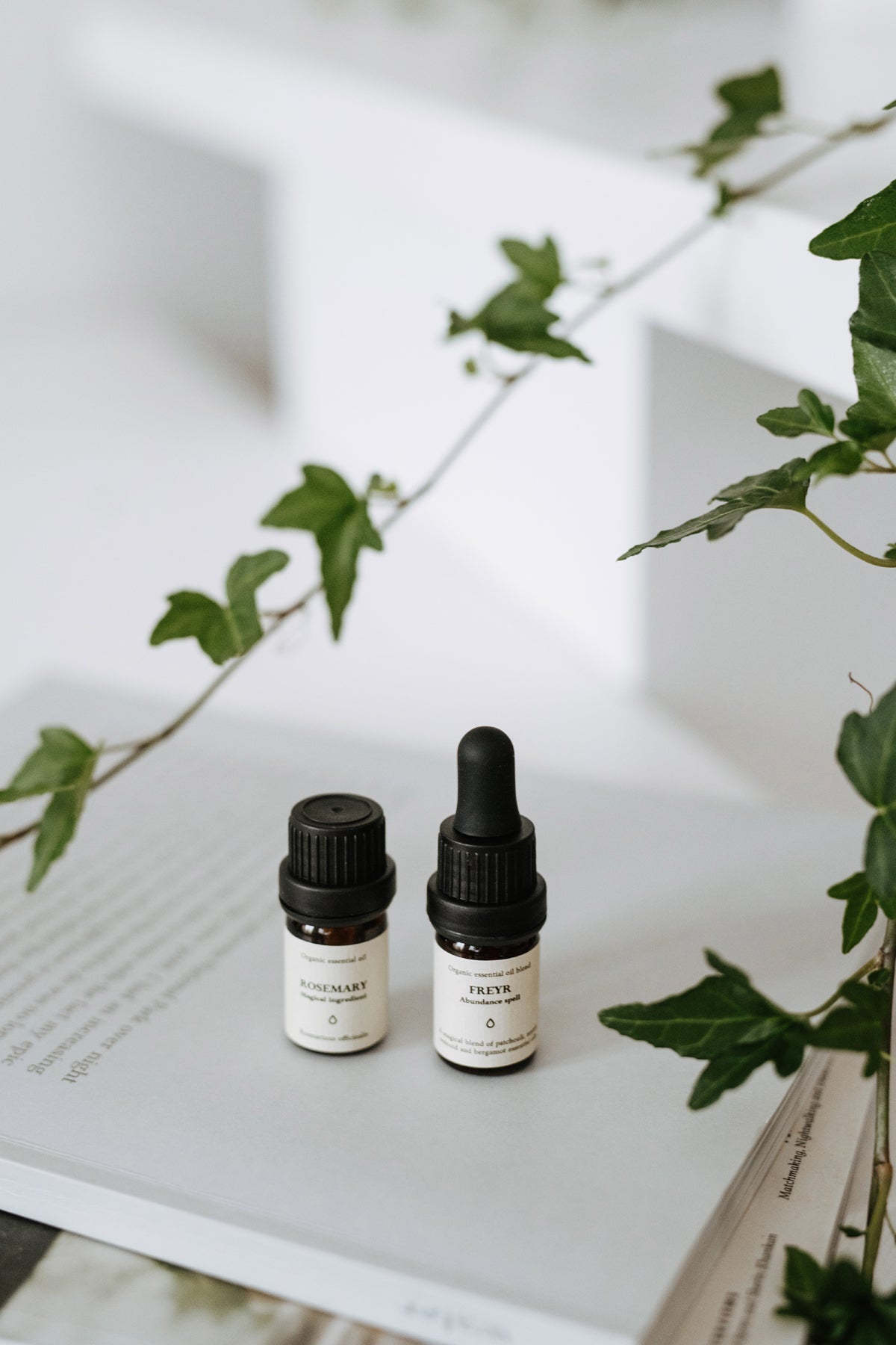 Huiles essentielles Smells Like Spells, vue lifestyle décor