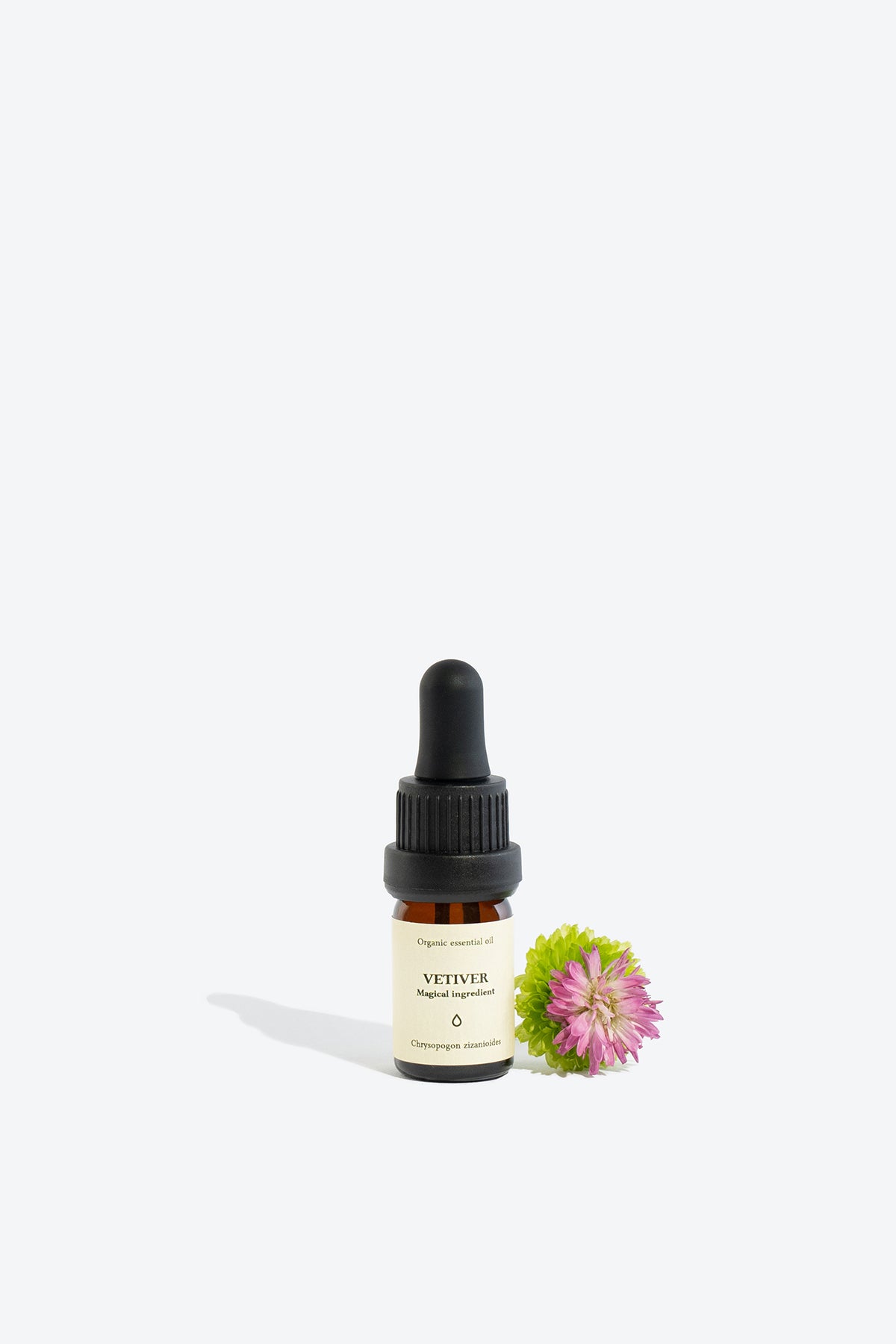 Huile essentielle de vétiver Smells Like Spells, vue alternative