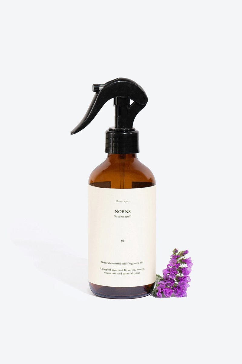 Spray parfumé d'intérieur Smells Like Spells Norns, vue détaillée