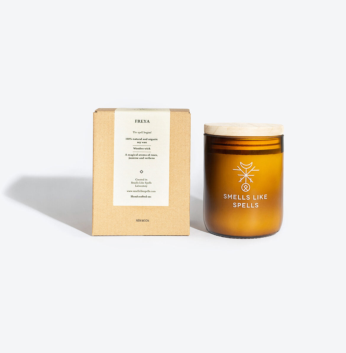 Bougie parfumée Smells Like Spells Freya, vue détaillée