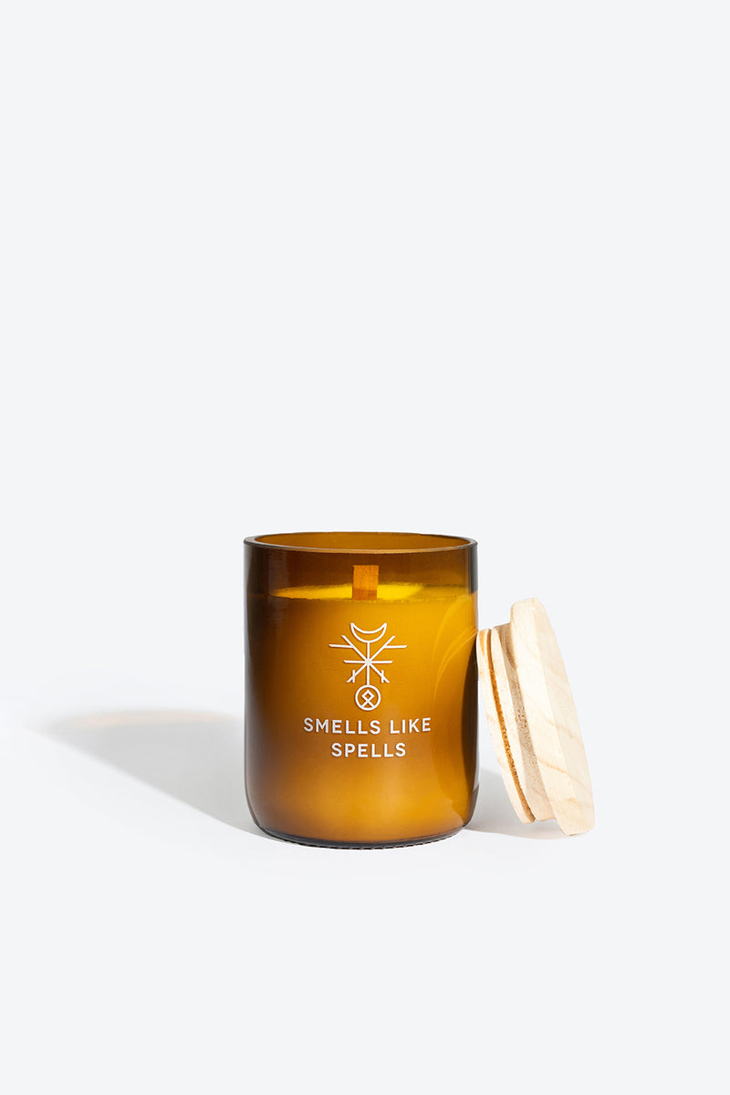 Bougie parfumée Smells Like Spells Norns, vue produit