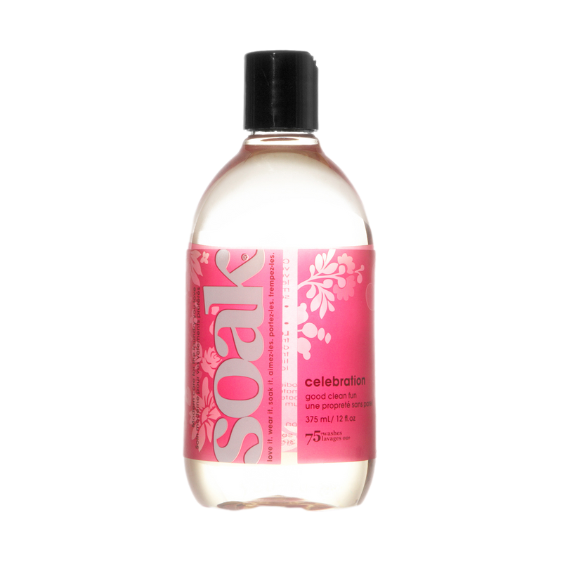 Lessive Soak Celebration 375 ml parfum festif, formule écologique sans résidu