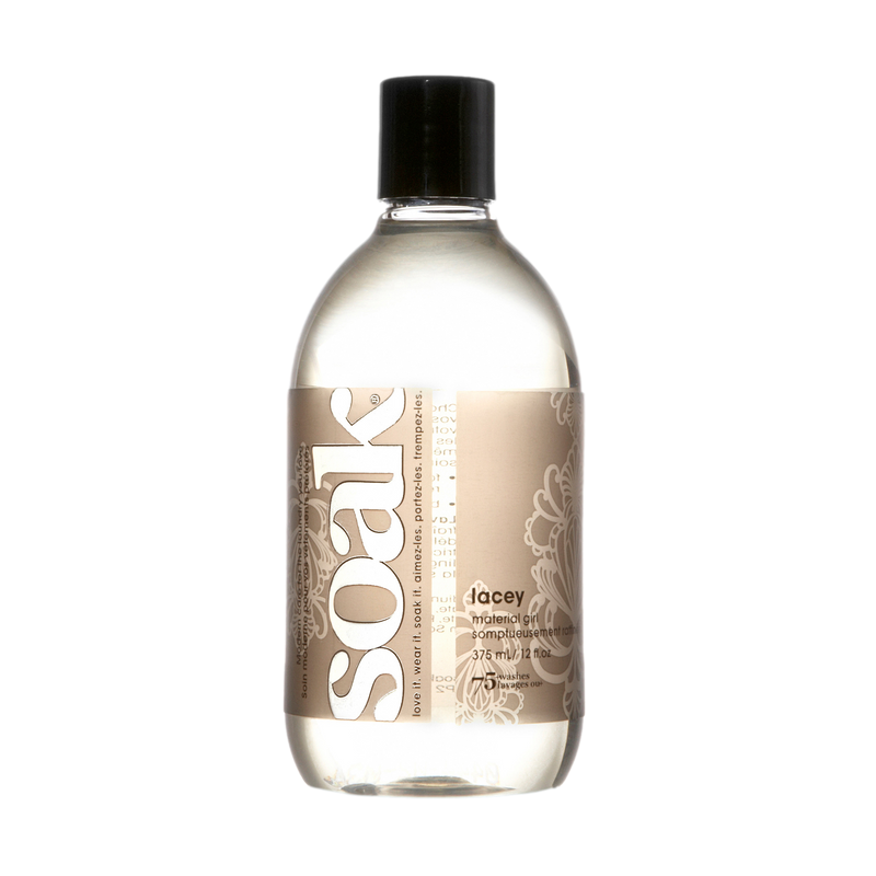 Lessive Soak Lacey 375 ml spéciale dentelles et mailles ajourées, 75 lavages