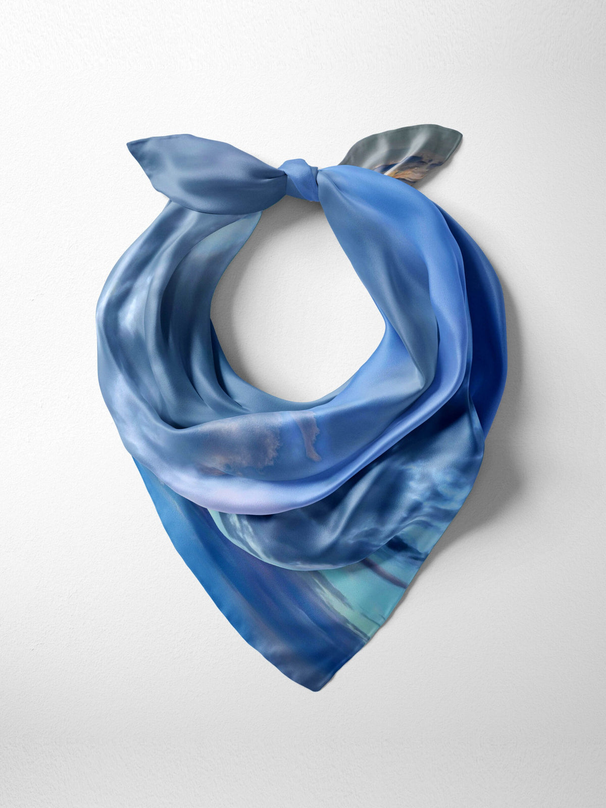 Tæwas Silk Scarf 63 × 63 cm – Blue Sky
