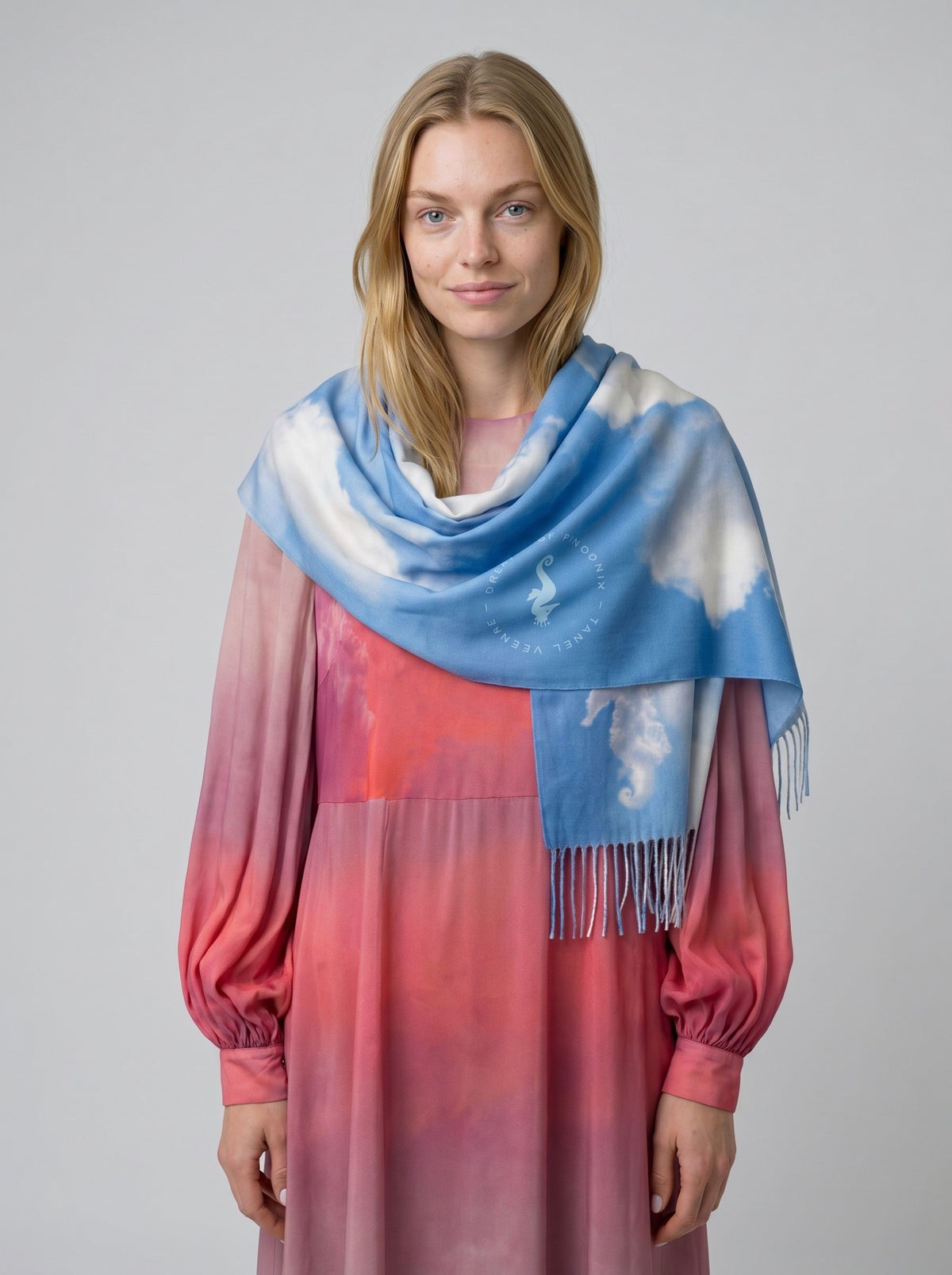 Tæwas Wool–Silk Blend Shawl – Blue Sky