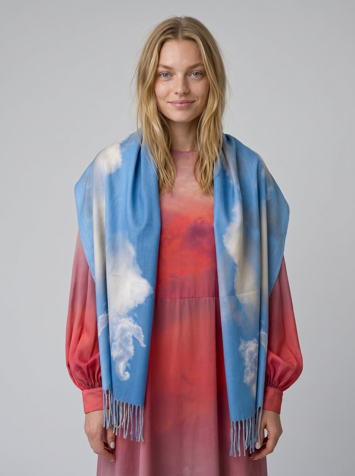 Tæwas Wool–Silk Blend Shawl – Blue Sky