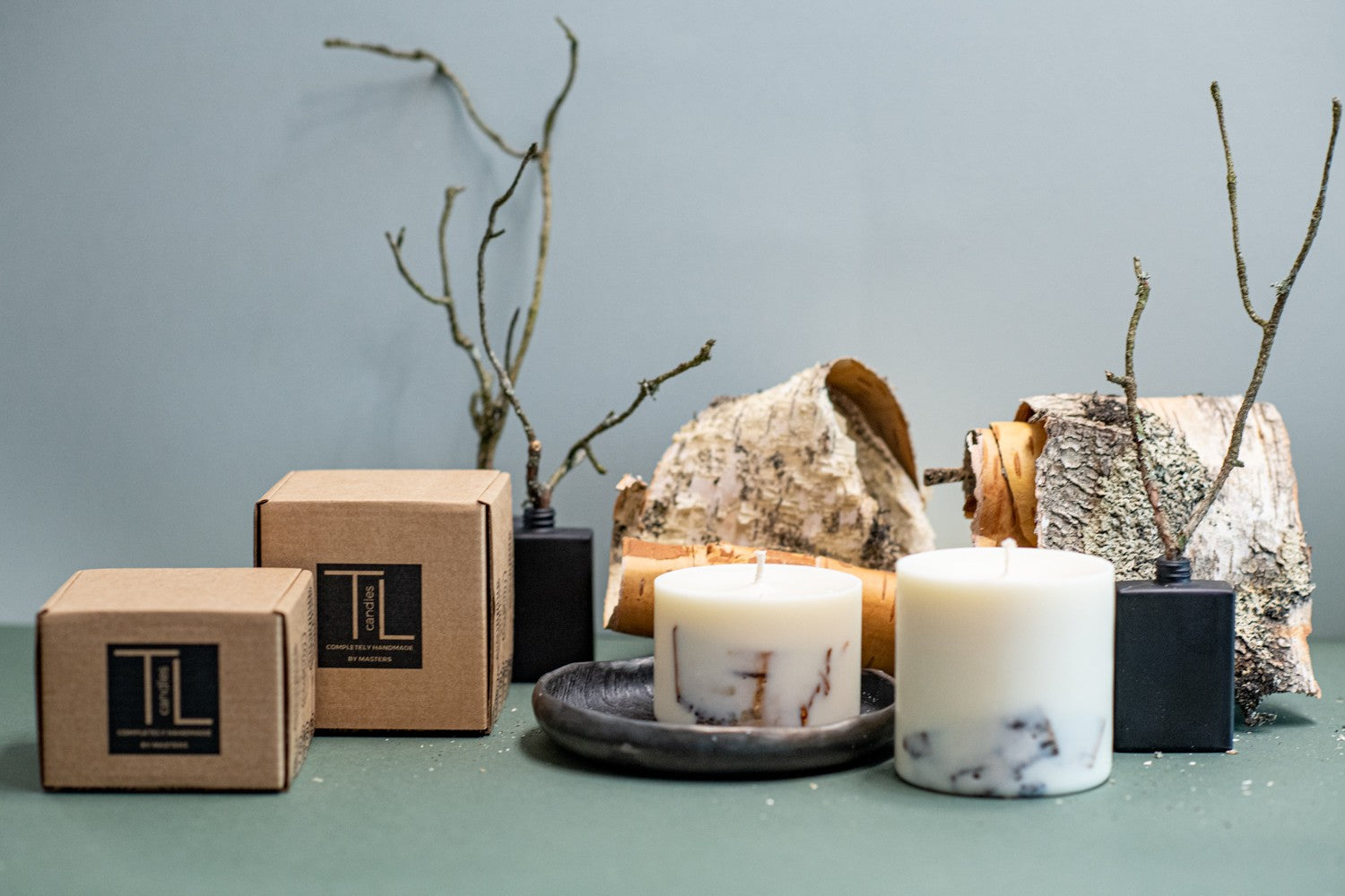 Bougie artisanale en cire de soja parfum bouleau, vue détaillée