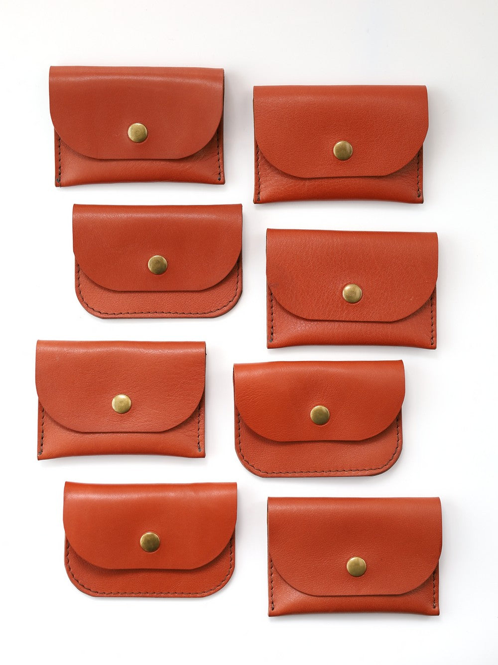 Portefeuille WEEKEND TOKS VISOKS en cuir rouge terracotta, vue arrière