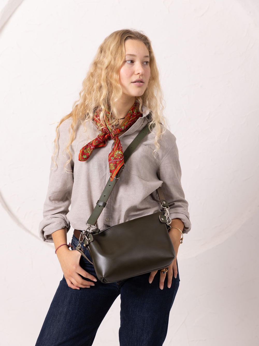 Sac à deux anses TOMMY TOKS VISOKS en cuir vert sauge, vue de face