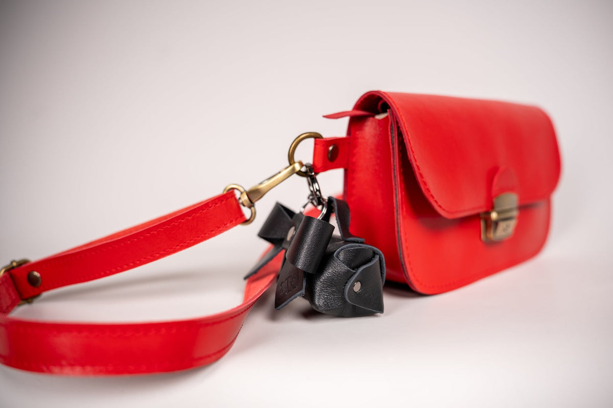 Ensemble de mini breloques pour sac en cuir noir, vue 8