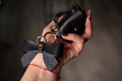 Ensemble de mini breloques pour sac en cuir noir, vue 12