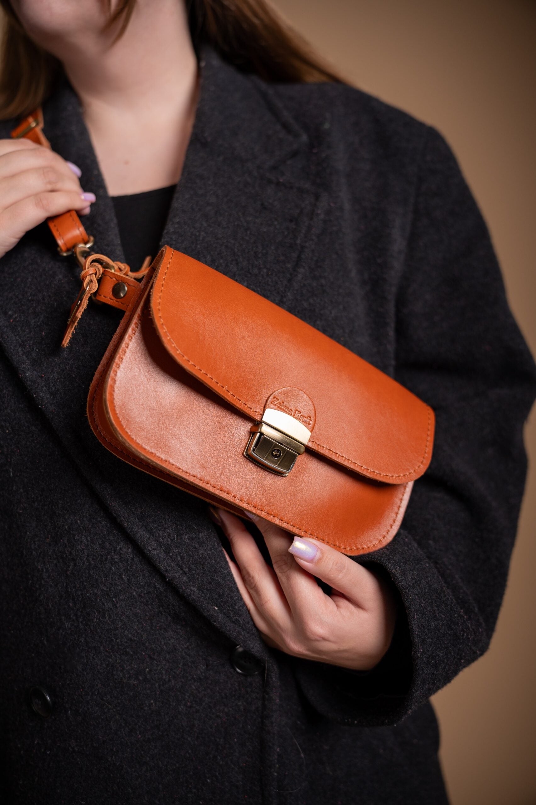 Sac selle mini en cuir naturel marron clair, vue finale